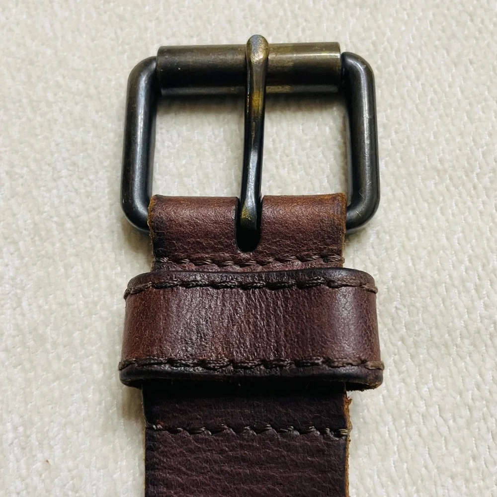 American Eagle Outfitters Mens XXL Brown Distressed Leather Belt Eagle 1.5